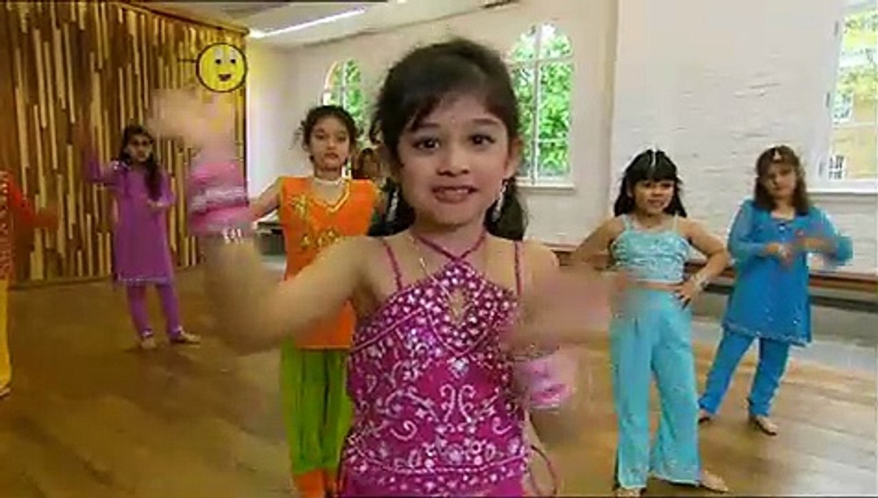 boogie beebies bollywood dancing
