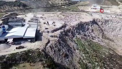 Enkaz döküm sahasında metrelerce kuyruk oluştu