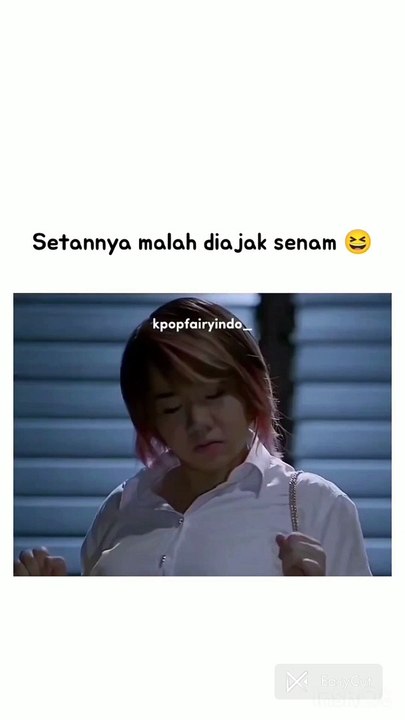 Girl dance ghost roling video