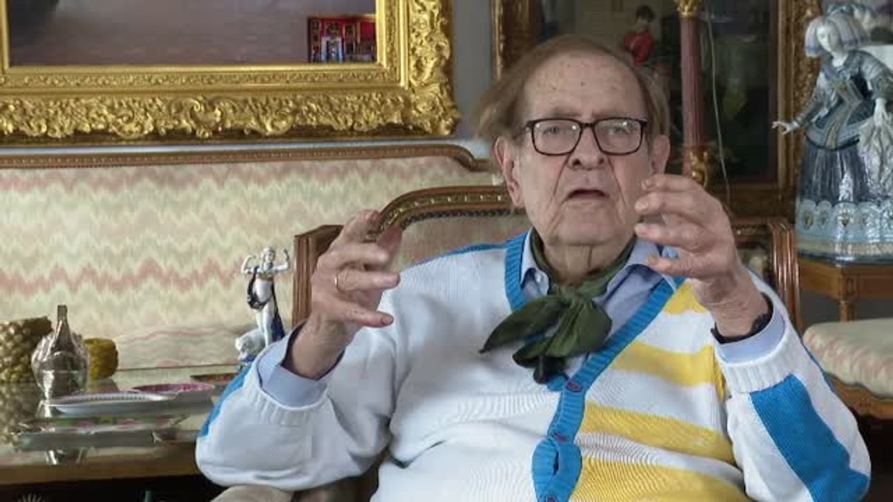 El candidato de Vox en la moción de censura, Ramón Tamames, defiende su independencia del partido de Abascal