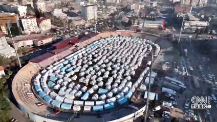 Fuar alanı yardım merkezine dönüştü