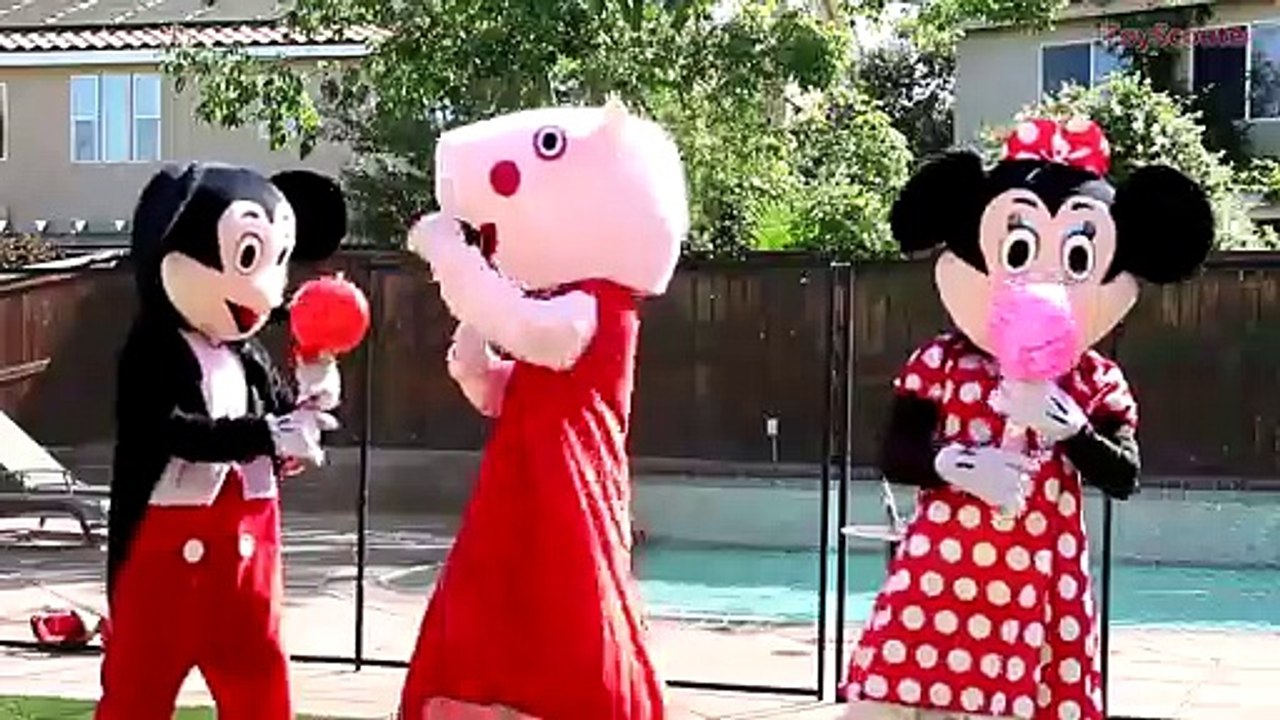 Is Mickey Mouse Kissing Peppa Pig- w- Jealous Minnie Mouse & Doctor Spiderman in Real Life