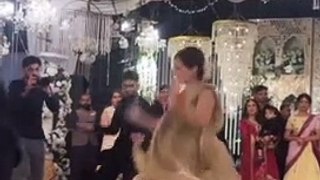 Hania Amir viral dance on Nacho
