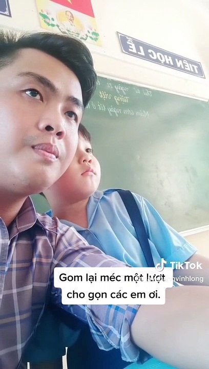 Lâu lâu thầy giáo cho “tâm sự mỏng” trước giờ học, cả lớp thi nhau lên “mách lẻo”