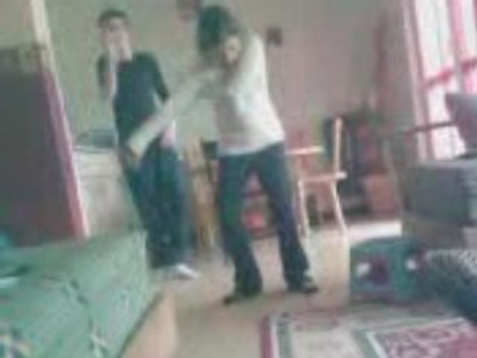 Damien tecktonik 2 et 7 VS anais tck