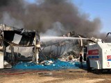 Cizre'de 6 saattir devam eden yangına TOMA'lar da müdahale ediyor
