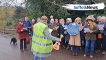 Saxmundham residents form choir as blue plaque unveiled