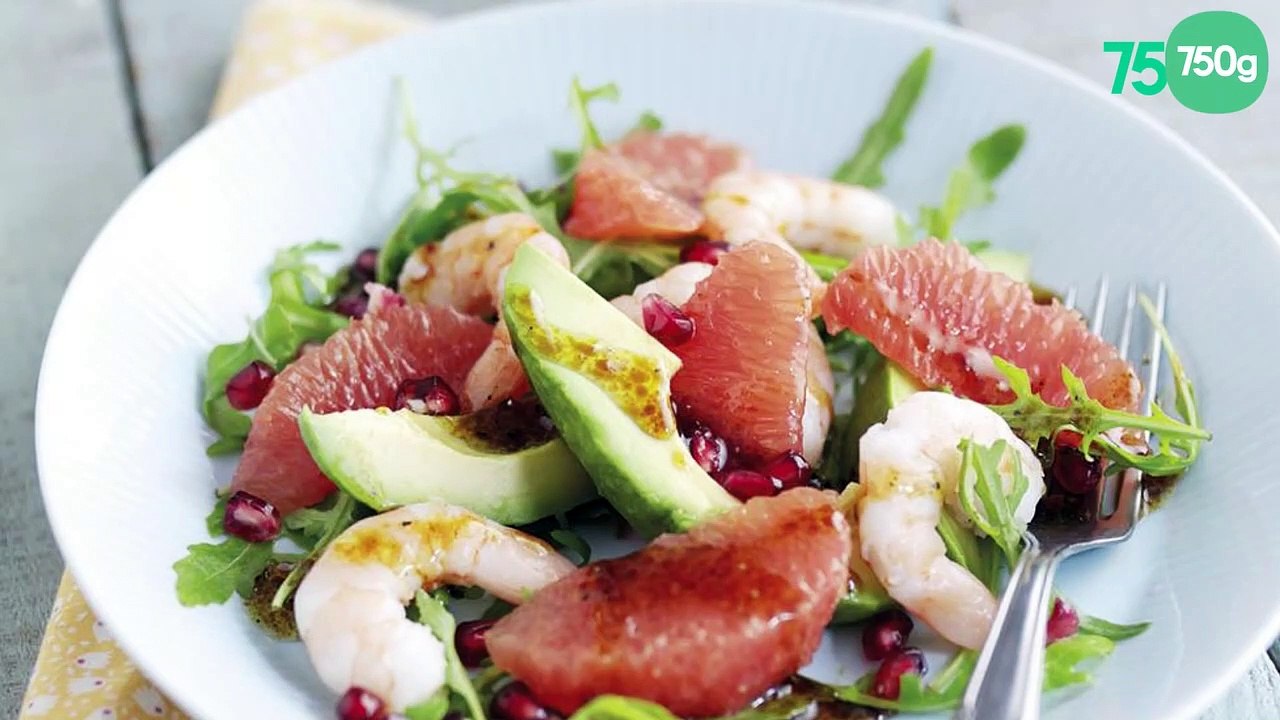 Salade d'avocat Hass du Pérou, pamplemousse grenade et crevettes