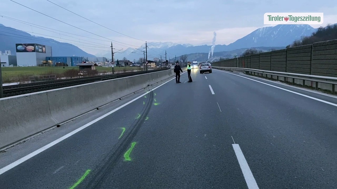 Auto geriet in Kirchbichl auf Gegenfahrbahn