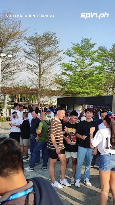 Crowd starts to get thicker outside the Philippine Arena for Gilas-Lebanon faceoff 