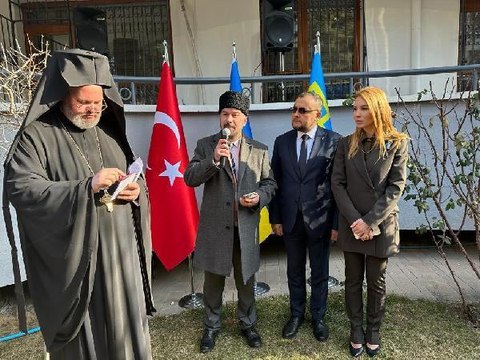 Ukrayna Büyükelçiliği'nde depremde ve savaşta ölenler için anma