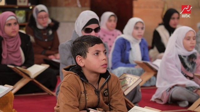 قصة آية (وإذ زين لهم الشيطان أعمالهم وقال لا غالب لكم اليوم من الناس وإني جار لكم فلما تراءت الفئتان نكص على عقبيه وقال إني بريء منكم إني أرى ما لا ترون إني أخاف الله والله شديد العقاب)