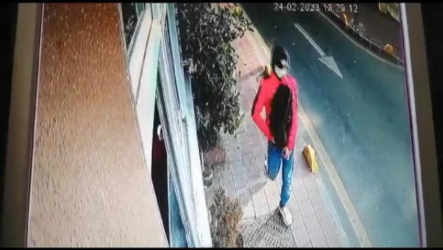 FATİH'TE POMPALI TÜFEKLE KOMŞUSUNU VURDU