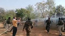 हत्या के प्रयास के आरोपियों को गिरफ्तार करने ग्रामीणों ने घेरा थाना, पुलिस ने वाटर कैनन का किया प्रयोग