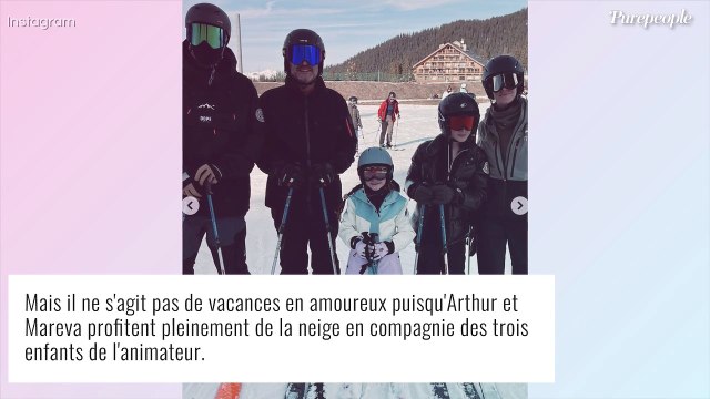Arthur réuni avec ses trois enfants : rares photos de la famille au grand complet, les mask skieurs !