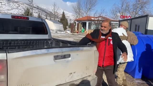 NURHAK'TAKİ DEPREMZEDE BESİCİLERE HAYVAN ÇADIRI DESTEĞİ