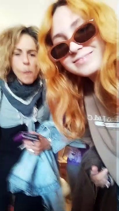 Άκρως Οικογενειακόν: Η τηλεοπτική Αφροδίτη, 20 χρόνια μετά, χορεύει με την κόρη της- Έγινε viral!