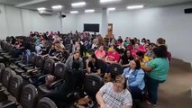 Funcionários públicos paralisam atividades para acompanhar votação da reforma da previdência municipal