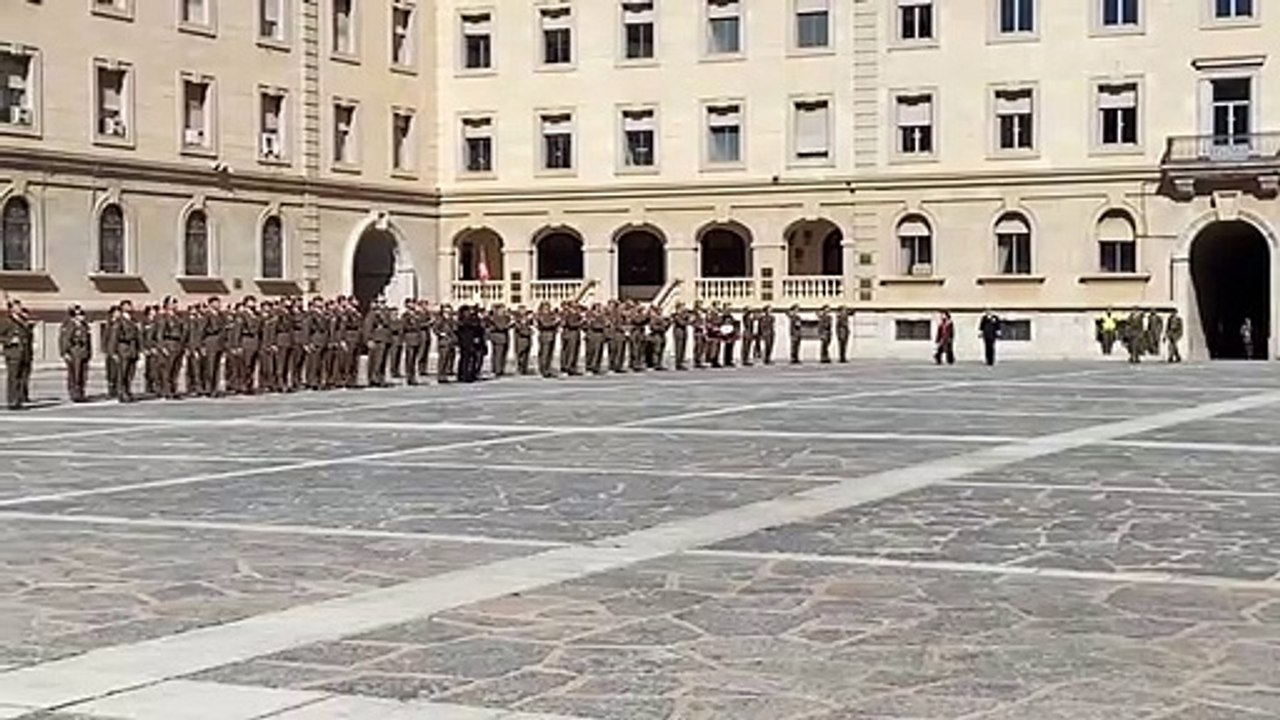 La Academia de Infantería acoge la visita de la ministra Margarita Robles