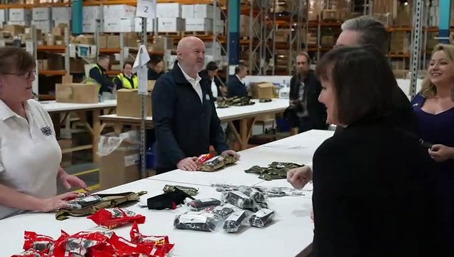 Starmer observes minute silence with Ukrainian community