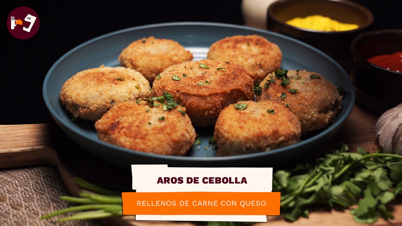 Aros de cebolla rellenos de carne con queso | Receta de fin de semana | Directo al Paladar México