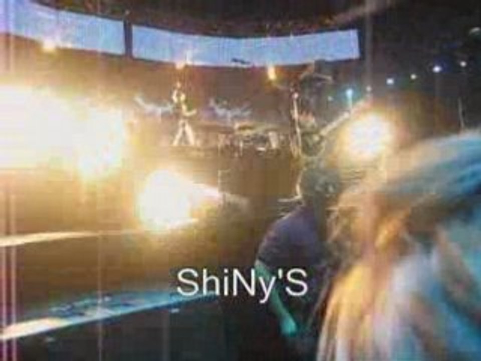 TOKIO HOTEL DURCH DEN MONSUN PARIS BERCY 10 MARS 2008