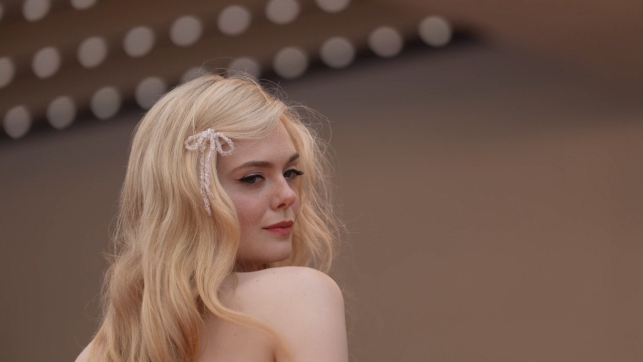 Elle Fanning Wished Her Sister Dakota a Happy B...