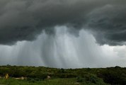 INMET divulga alerta para 50 cidades do Sertão com perigo de chuvas intensas de até 100 mm por dia
