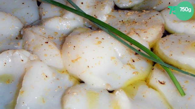 Carpaccio de saint Jacques marinées à la tonka