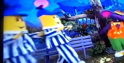 Bananas in Pyjamas E0130 - Golden Eggs
