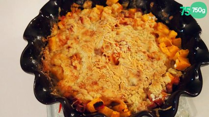 Crumble de potiron et dés de jambon et tomates
