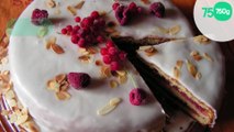 Gâteau aux fruits rouges et aux amandes