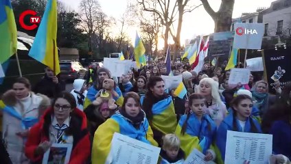 Londra'da Ukrayna’ya destek yürüyüşü