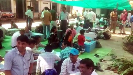 Video Story: What did the teacher take away by keeping belts on his head