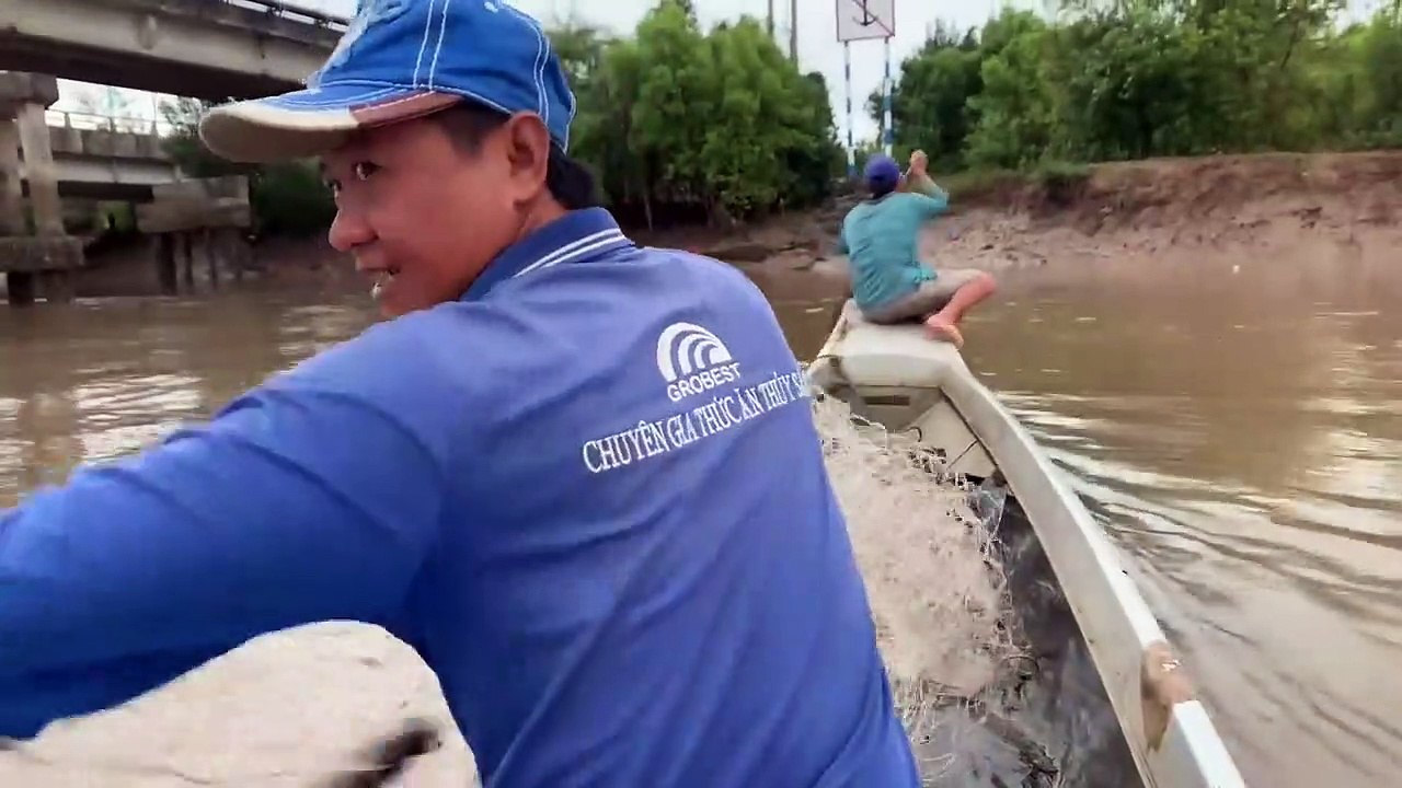 Bắt Cặp Cá Phá Kỹ Lục. Siêu To Bự Chà Bá. Trừ Trước Tới Giờ Anh Em Mới Gặp - TVQT.884