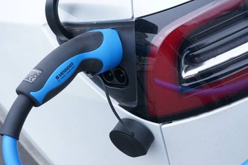 La Vida Útil De Los Coches Eléctricos Es Inferior A La De Los De Combustible Fósil