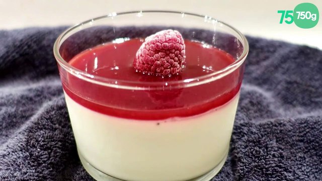 Panacotta et son coulis de framboise