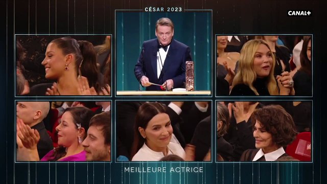 Virginie Efira sacrée meilleure actrice aux Césars 2023.L'actrice partage un tendre baiser avec Niels Schneider.