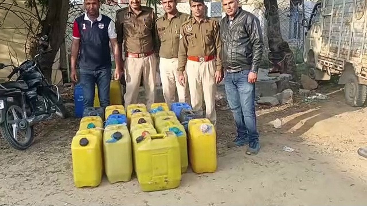 560 लीटर अवैध हथकढ़ शराब जप्त,  11 हजार लीटर वा...