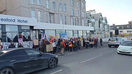 Asylum seeker protest in Newquay