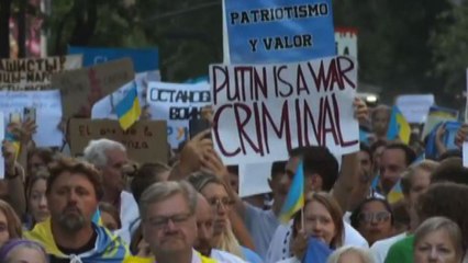 Dal Sud America a New York a Taiwan, il mondo sfila per l'Ucraina