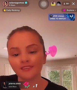 سيلينا غوميز تعتزل السوشيال ميديا وتكشف سبب زيادة وزنها