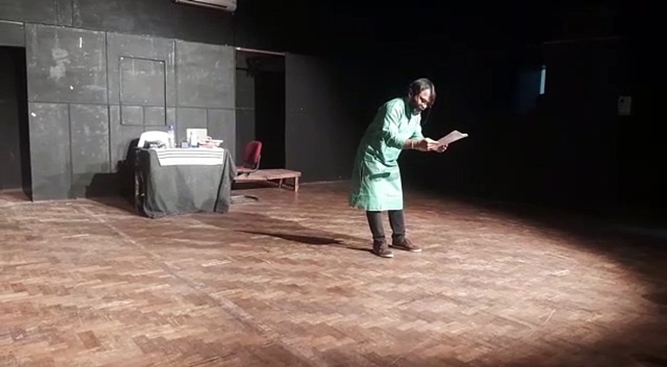 Ravindra Manch पर  नाटक 'रसिक सम्पादक' - आज भी नहीं बदली महिला के प्रति मानसिकता