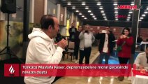 Türkücü Mustafa Keser, depremzedelere moral gecesinde havuza düştü