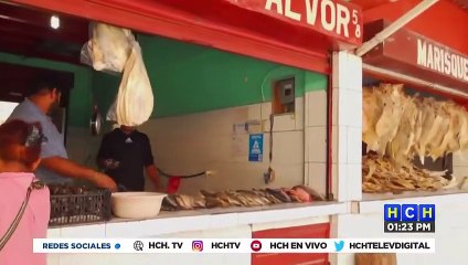 10 "pesos" sube la libra de Pescado Seco en la Feria de Mariscos de La Isla