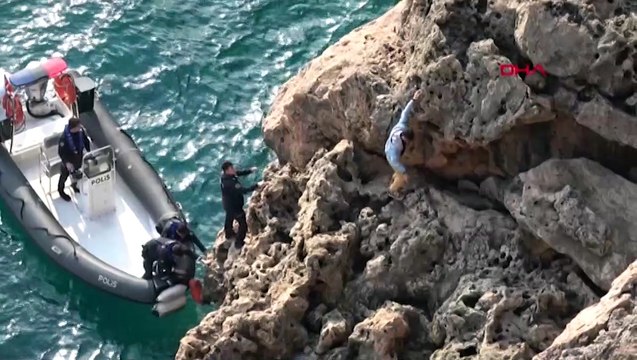 Depremden kurtulan liseli genç kayalık bölgede mahsur kaldı