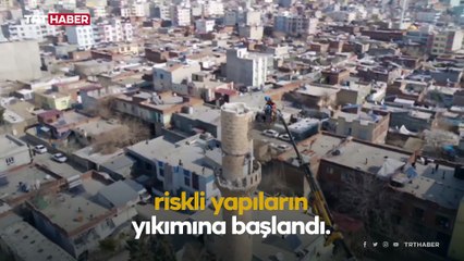 Siverek'te riskli yapıların yıkımına başlandı