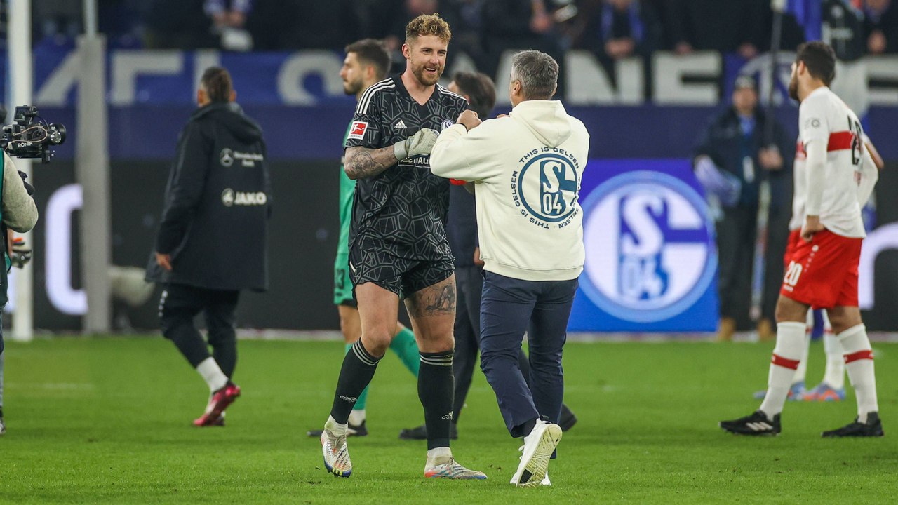 Schalke bringt Sieg ins Ziel: Reis sieht Fährmann-Fehler als 'Wachrüttler'