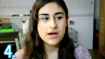 20-Signs-a-Girl-Likes-You