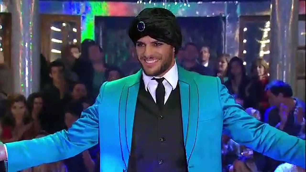 O Astro | show | 2011 | Official Featurette